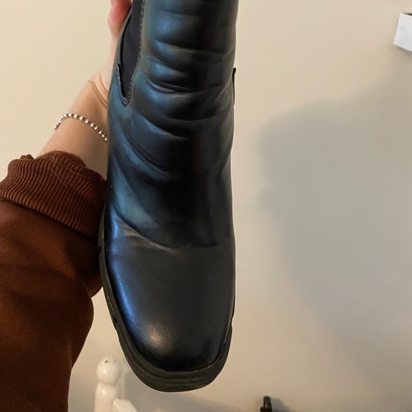 Steve Madden black heeled booties - Picture 6 of 7